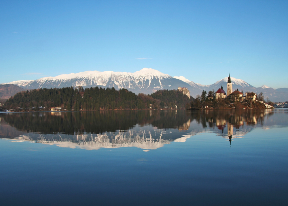 Slovenija, Bled, jezero, muzej, umetnost, savremena, Muzej Lah, kolekcija, 2025, vesti, Balkan travel, postavka, izlozba, otvaranje, 2026, turizam, putovanje, Slovenia, lake, jezero, opening, museum Lah, fondation, fondacija, art, contemporary, galery