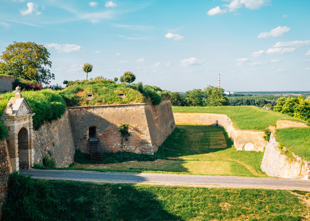 Petrovaradinska tvrđava, Novi Sad, Sat kula, Dunav, Gibraltar na Dunavu, turistička atrakcija