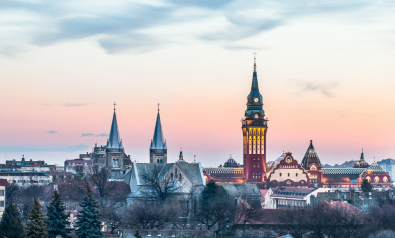 Secesijska arhitektura Subotica, Gradska kuća Subotica, Sinagoga Subotica, Raichleova palata, Subotica znamenitosti, secesija u Vojvodini, turističke atrakcije Subotica.